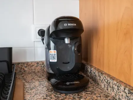 Appartement 2 chambres à 80m de la plage avec WiFi et climatisation - Photo 17