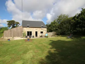 Gite à Breuville,Charmante maison avec jardin privé, proche plages du Cotentin - 6 pers, équipements complets FR-1-362-1055 N°959491