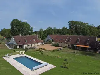 Orne, Gîte in Appenai sous Bellême, Magnifique moulin avec piscine et golf dans le Parc Naturel du Perche FR-1-497-186 N°959784