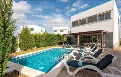 Santana, Maison 8 personnes à Cala N Bosch EME094