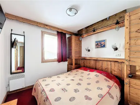 Appartement cosy avec balcon, parking et piscine, à 500m des pistes - Photo 6