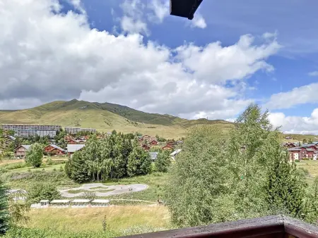 Appartement cosy avec balcon, parking, piscine et navette à 150m du centre et 500m des pistes - Photo 13