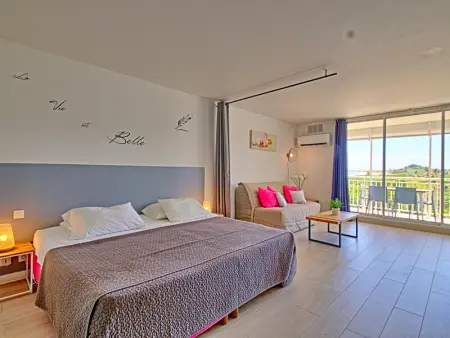 Studio  La vie est belle  - Piscine, Plage d'Orient Baie, Confort et Calme à Mont Vernon - Photo 1