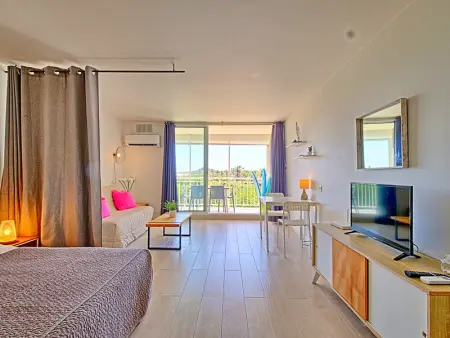 Studio  La vie est belle  - Piscine, Plage d'Orient Baie, Confort et Calme à Mont Vernon - Photo 6