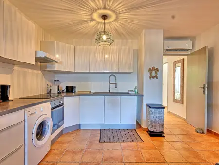 Appartement 2 chambres face plage avec piscine, wifi et parking - Baie Orientale - Photo 5