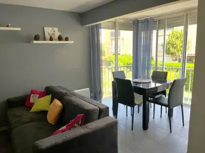 Appartement à Cap d'Agde, Charmant T3 au Cap d'Agde avec parking, à 10 min du port et 15 min de la plage - L960987