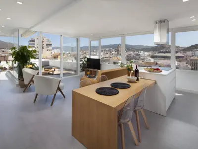 Appartement à Málaga, Magnifique penthouse avec terrasse, 2 chambres, centre historique, WiFi gratuit - L961159