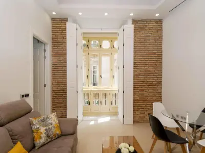 Appartement à Málaga, Appartement Spectaculaire au Centre Historique de Malaga avec Balcons et Wi-Fi Gratuit - L961176