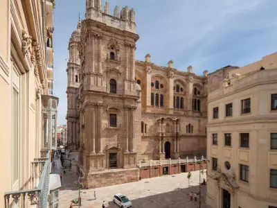 Appartement à Málaga, Appartement de Luxe au Cœur de Málaga, Face à la Cathédrale, Proche Musée Picasso et Rue Larios - L961184