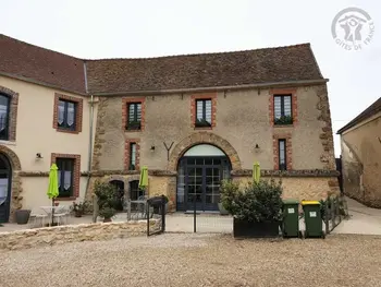 Yvelines, Agriturismo a Mareil le Guyon, Grand gîte rénové avec terrasse, parking privé et équipements complets, proche Versailles et nature FR-1-527-41 N°961228