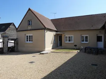 Agriturismo a Thivars,Maison rénovée avec jardin, 3 chambres, à 10 min de Chartres, idéale pour familles et escapades romantiques FR-1-581-114 N°961434