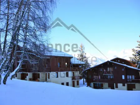 Charmant appartement rénové 2/3 pièces pour 5 pers, proche pistes et commerces, parking gratuit - Photo 8