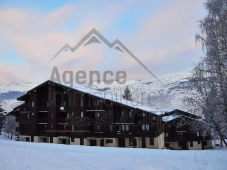 Charmant appartement rénové 2/3 pièces pour 5 pers, proche pistes et commerces, parking gratuit - Photo 9