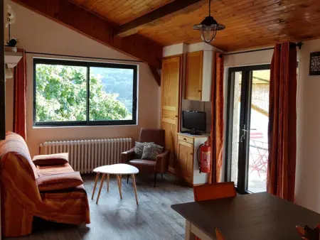 Gîte tranquille avec poêle à bois et activités nature - Photo 4