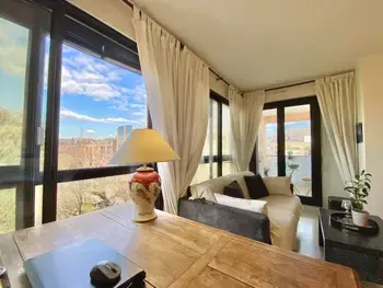 Wohnung in Annecy,Appartement T2 de 60m² à Annecy-le-Vieux, grande terrasse aménagée, proche lac et commerces FR-1-432-74 N°962583