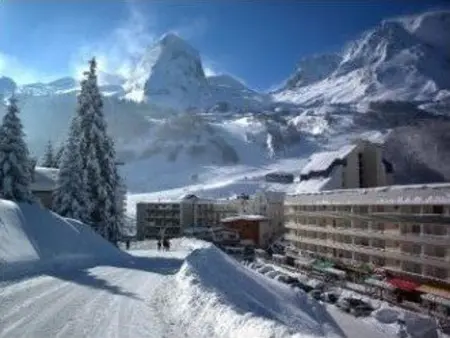 Studio lumineux pour 3 personnes près des pistes, cheminée électrique - Photo 13