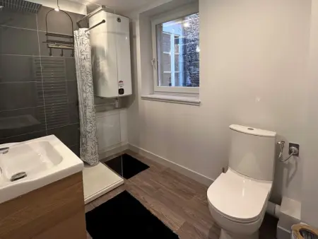 Studio de charme 30m², centre historique de Moulins, 2 lits jumelables, tout équipé, proche commodités - Photo 3