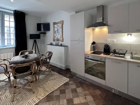 Studio de charme 30m², centre historique de Moulins, 2 lits jumelables, tout équipé, proche commodités - Photo 5