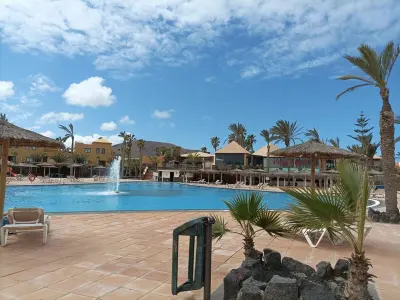 Wohnung in Corralejo, Maison de vacances avec piscine et jardins privés à Fuerteventura - L963601