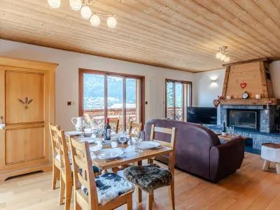 Appartement à Morzine, 3 pièces rénové avec terrasse, cheminée, animaux admis, parking et wifi à Morzine - L963644