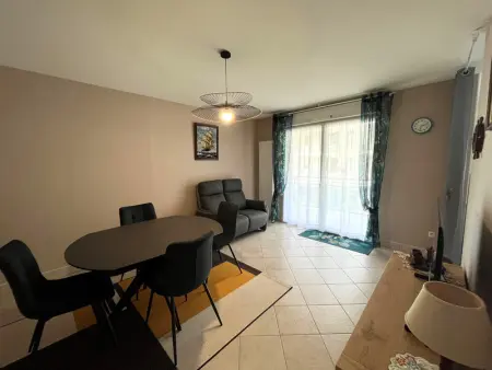 Appartement 1 Chambre, Garage, Proche Plage et Centre, 2 Étoiles, Sables-d'Olonne - Photo 3