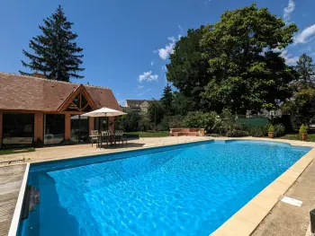 Gîte in Châteauroux,Résidence élégante avec piscine privée et parking en plein centre-ville de Châteauroux FR-1-591-550 N°964496