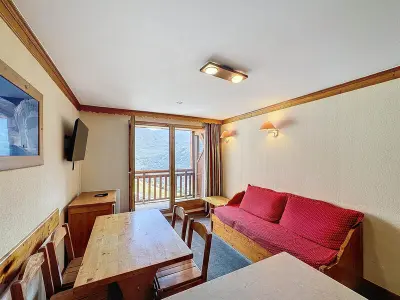 Appartement à Les Menuires, Appartement 2 pièces 4 pers, exposé sud, à côté télécabine des Bruyères - L964786