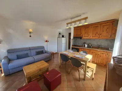 Apartamento en Montgenèvre, Appartement lumineux au centre de Montgenèvre avec balcon et garage - L965123