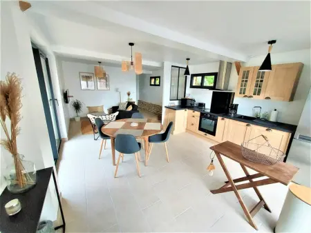 Gite à Ectot l'Auber, Gîte lumineux en Normandie avec jardin arboré - L965182