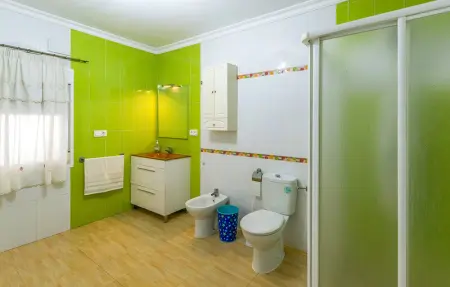 Location Maison 14 personnes à Lucena - Photo 25