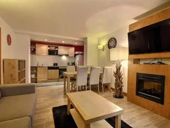 Apartamento en Belle Plagne,Bel appart PMR avec piscine et spa, 6 pers, au pied des pistes FR-1-455-234 N°965568