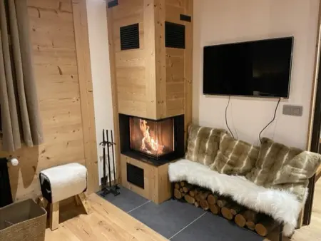 Chalet cosy rénové, 4 chambres, terrasse, wifi, parking, près village et ski-bus - Photo 8