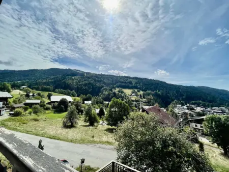 Chalet cosy rénové, 4 chambres, terrasse, wifi, parking, près village et ski-bus - Photo 20