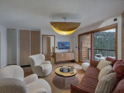 Appartement à Courchevel 1650, Appartement moderne 6 pers proche pistes avec parking, casier à ski, balcon - L965573