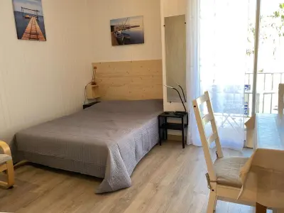 Appartement à Balaruc les Bains, Studio rénové avec balcon, proche parc, WiFi, lave-linge, Balaruc-les-Bains - L965664