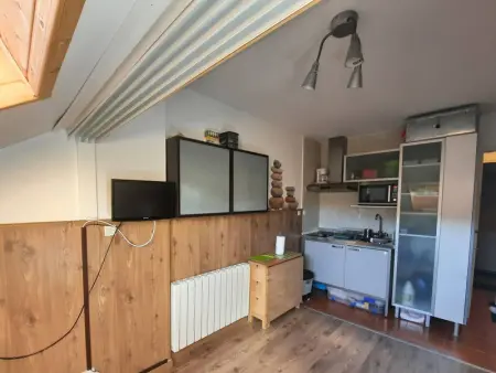 Studio lumineux, bien équipé au cœur de la station, idéal pour 2 adultes et 1 enfant. - Photo 3