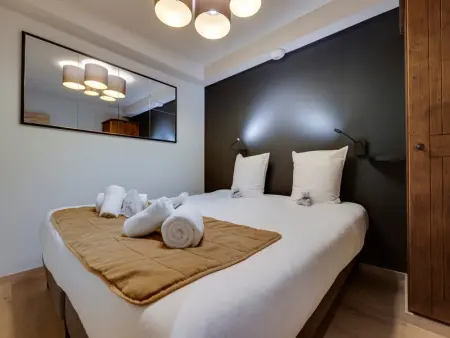 Appartement Duplex Ski-In/Ski-Out avec Piscine, Jacuzzi et Espace Bien-être - Photo 8