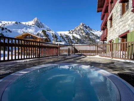Appartement Duplex Ski-In/Ski-Out avec Piscine, Jacuzzi et Espace Bien-être - Photo 15