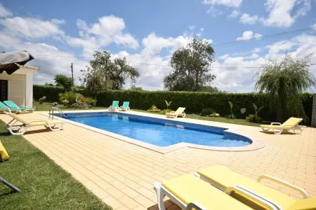 Vivenda Ferreiras, Villa de luxe, piscine privée, jardin à Ferreiras. - Photo 9
