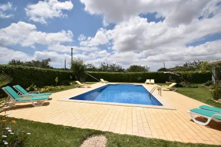 Vivenda Ferreiras, Villa de luxe, piscine privée, jardin à Ferreiras. - Photo 10