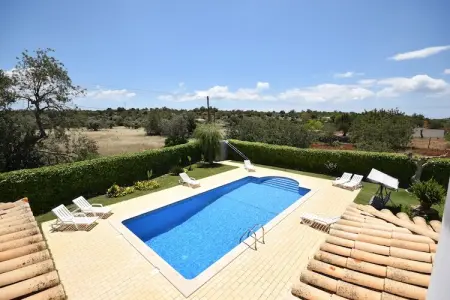 Vivenda Ferreiras, Villa de luxe, piscine privée, jardin à Ferreiras. - Photo 12