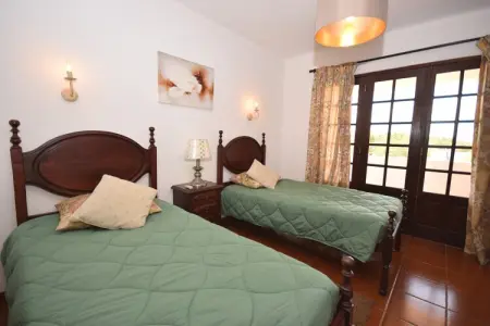 Vivenda Ferreiras, Villa de luxe, piscine privée, jardin à Ferreiras. - Photo 26