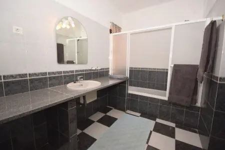 Vivenda Ferreiras, Villa de luxe, piscine privée, jardin à Ferreiras. - Photo 29