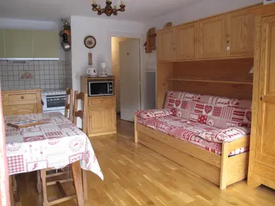 Appartement à La Salle les Alpes, Studio Montagne pour 4 à Serre Chevalier, Balcon, Parking Privé, Proche Pistes et Navette Gratuite - L968263