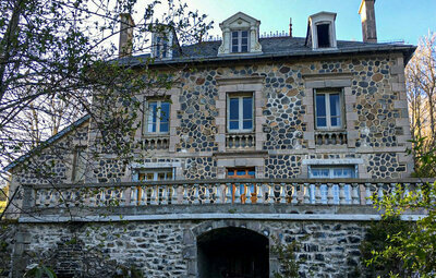 Location Cantal, Maison à Vèze, Château de Vèze - N°968708