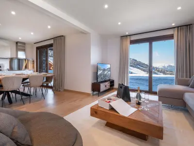 Appartement à Courchevel 1650, Spacieux appartement avec spa, 3 chambres, accès facile aux pistes à Courchevel Moriond - L968907