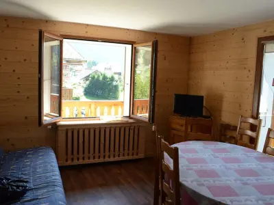 Appartement à Châtel, Châtel : Chalet 4 pièces pour 8 personnes avec balcon, garage et proche du centre - L969167