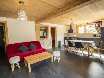 Appartement à Châtel, Charmant chalet 3 pièces pour 6 pers avec terrasse à Châtel, proche centre et télécabine. - L969186