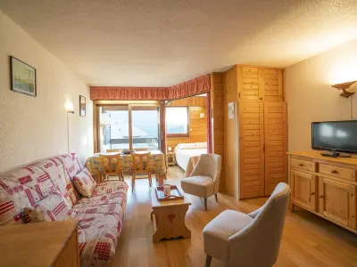 Appartement à Châtel, Studio pour 4 pers avec balcon exposé sud, parking couvert, WIFI, proche télésiège et navettes - L969205