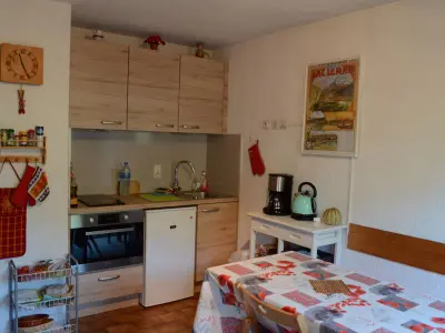 Appartement à Châtel, Studio Mezzanine, Châtel - Proche Village et Remontées, 4 Pers., Parking, Balcon, Cuisine équipée - L969206